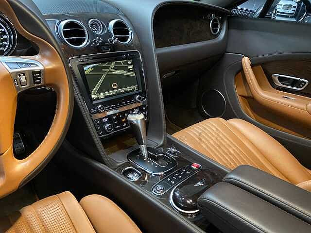 22:Bentley Continental GT, Coupe, Midnight Emerald, Bentley Madrid