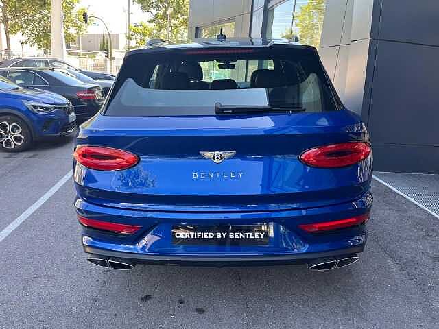 12:Bentley Bentayga, SUV, Black Sapphire over Sequin Blue, Bentley Madrid